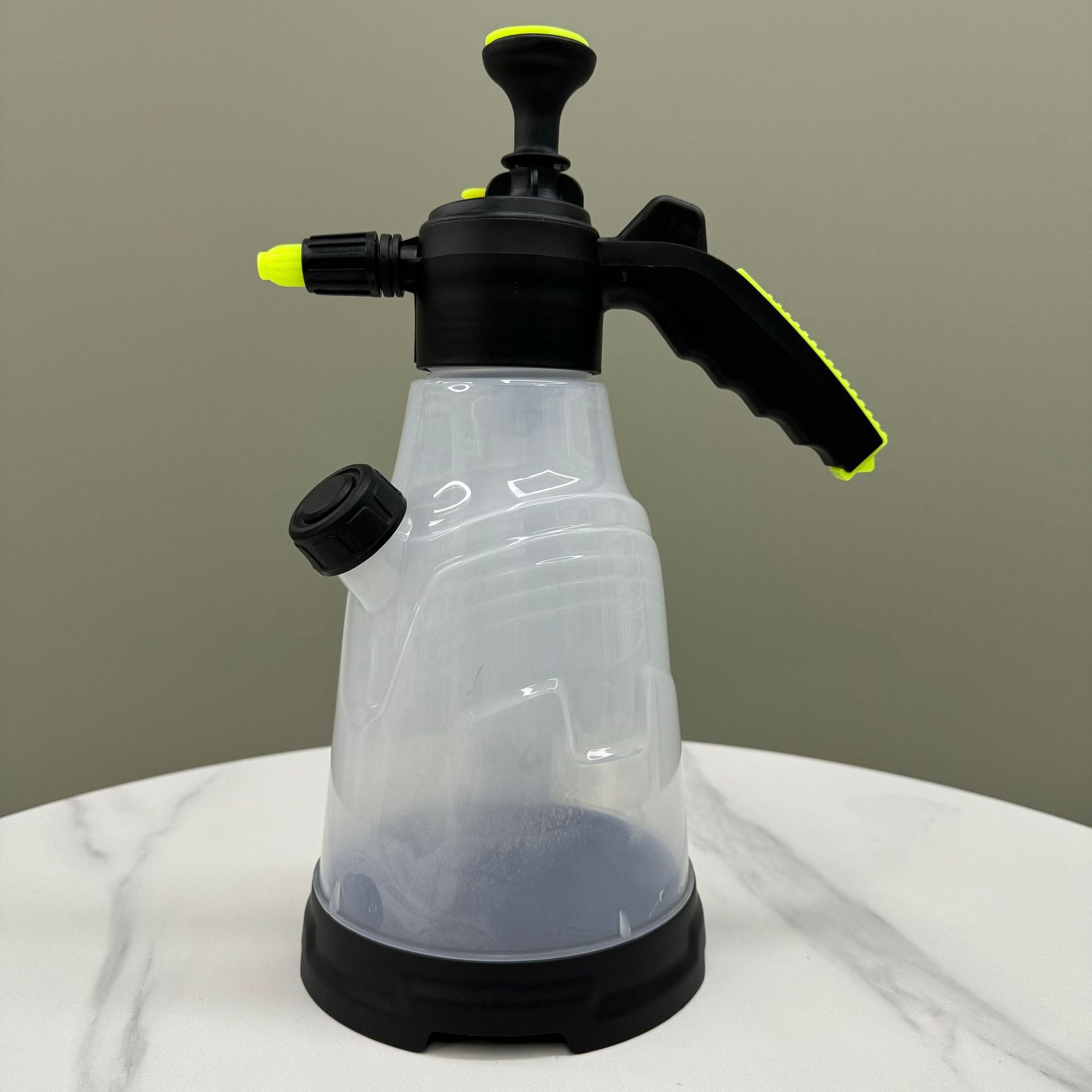 Household air pressure sprayer, gardening watering, car washing, disinfection watering can, flowers, vegetables, seedlings and plants