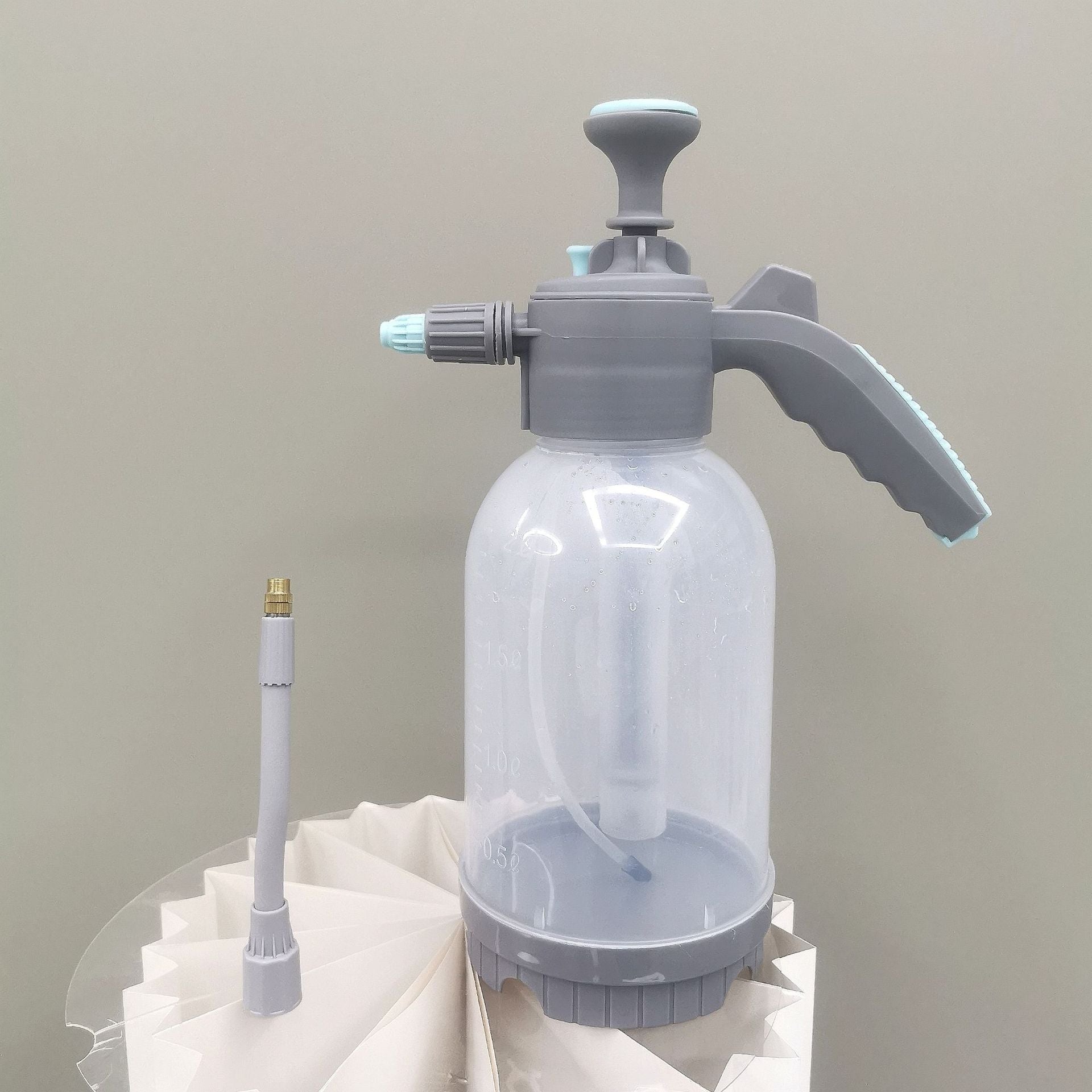 Household air pressure sprayer, gardening watering, car washing, disinfection watering can, flowers, vegetables, seedlings and plants